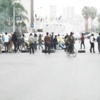 سائقو «الميكروباص» بأسيوط يقطعون الطريق الزراعى