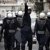 قوات هادي مدعومة من التحالف تبدأ هجوماً لاستعادة تعز