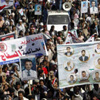 الوف اليمنيين يشاركون في مظاهرات "صناعة التاريخ" الوف اليمنيين يشاركون في مظاهرات "صناعة التاريخ"