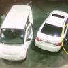 شاهد.. ذكاء وسرعة بديهة سائق تمنع عصابة من سرقة سيارته