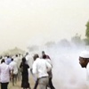 تفريق المتظاهرين بالغاز المسيل وسط السودان تفريق المتظاهرين بالغاز المسيل وسط السودان