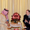 وزير الداخلية الكويتي يلتقي مع ولي ولي العهد السعودي