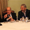 وسط تفاؤل حذر- المصالحة تتباطأ واستقطاب فتح وحماس يمنع التقدم