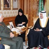 سمو ولي العهد يستقبل رئيس هيئة الأركان التركي