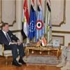 وزير الدفاع المصري يلتقي وفدا من أعضاء الكونجرس الامريكي