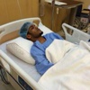 صورة .. الصقر هزازي يجري العملية الجراحية بنجاح ومدافع الأهلي يعتذر