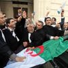 الاعتقالات العشوائية للحقوقيين تخرج محامي للجزائر للشارع الاعتقالات العشوائية للحقوقيين تخرج محامي للجزائر للشارع