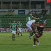 بالفيديو.. ركلة “كونغ فو” تُفقد لاعب وعيه وتبعده شهرين