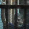 مرسي يلمّح إلى محاولة اغتياله داخل السجن