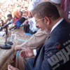 مرسي لشاب من 6 إبريل: الناس اختلفوا على الله فهل سيتفقوا علي؟ مرسي لشاب من 6 إبريل: الناس اختلفوا على الله فهل سيتفقوا علي؟