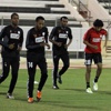 الشباب يحتفل ببرودوم أثناء تدريباته