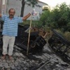 تركي يحرق منزله بسبب الثعابين