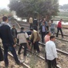 اعتصام سائقو (التوك توك) بأسيوط على قضبان القطارات بسبب نقص الوقود