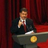 الصحفية المصرية المفرج عنها في السودان تعود الى القاهرة برفقة محمد مرسي