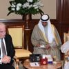 أمير دولة الكويت يستقبل محافظ جنوب سيناء لبحث فرص الاستثمار أمير دولة الكويت يستقبل محافظ جنوب سيناء لبحث فرص الاستثمار