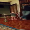 بالفيديو أين هي التربية عندما يدخن هذا الرضيع الشيشة