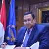 ضبط ميكانيكي أثناء الحفر والتنقيب عن الآثار بمنزله في سوهاج