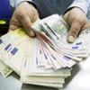 اليورو ينخفض مقتربا من أدنى مستوياته في 7 أسابيع أمام الدولار اليورو ينخفض مقتربا من أدنى مستوياته في 7 أسابيع أمام الدولار