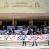 بالصور والفيديو.. وقفة تضامنية لـ«ألتراس ثورجي» وفرحة الإفراج عن بعضهم
