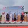 سهيل المزروعي يضع حجر أساس مسجد "الشيخ زايد" في مدينة "سولو" الإندونيسية سهيل المزروعي يضع حجر أساس مسجد "الشيخ زايد" في مدينة "سولو" الإندونيسية