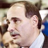 مستشار أوباما يحلف بشاربيه على الفوز
