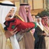 الأمير يرفع العلم في قصر بيان الأمير يرفع العلم في قصر بيان