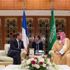 ماكرون يبحث مع ولي العهد السعودي الأوضاع بالمنطقة ومكافحة الإرهاب