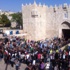 القدس: اعتقال 10 شبان عرب وقاصرين بعد تنظيمهم مسيرة بالاعلام الفلسطينية عند باب العمود