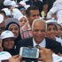 محافظ القاهرة يطالب أطفال المدارس بالحفاظ على المياه