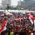 بالصور - متظاهرو التحرير: ''الجيش والشعب أيد واحدة'' بالصور - متظاهرو التحرير: ''الجيش والشعب أيد واحدة''
