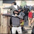 مواجهات عنيفة بين فلسطينيين وجنود الاحتلال