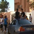 متظاهرون ليبيون أمازيغ يهشمون واجهة البرلمان ويقتحمونه ويبعثرون محتوياته