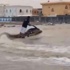اماراتي يقود "جيت سكي" في شوارع مدينة عجمان! - فيديو