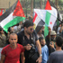 الإسكندرية تثور علي “كامب ديفيد” وترفع العلم القلسطيني