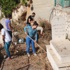 القادة الشباب في عرابة ينظفون مقبرة الطائفة الكاثوليكية