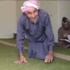 بالفيديو / سعودي يذهب للمسجد حبوا على كفيه بالفيديو / سعودي يذهب للمسجد حبوا على كفيه