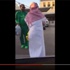 فيديو... الاعتداء على النجم السعودي السابق محمد عبدالجواد وسرقة سيارته - فيديو