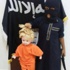 صورة: شاهد كيف تعلم “#داعش ” الأطفال قطع الرؤوس