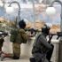 إصابة 10 فلسطينيين بينهم صحفي بالمطاطي خلال قمع مسيرة لمساندة الأسرى في نابلس