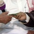 بالفيديو/ قبيلة سعودية تزوج بناتها بمهر قدره ريالان فقط !