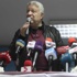 مرتضى يجتمع بلاعبي الزمالك في وجود عبد الحليم علي