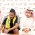 لاعب الشباب فهد حمد يدعم وسط التعاون
