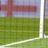لاعب ينتقم من العارضة بأغرب طريقة ممكنة.. بالفيديو !