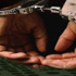 القبض على مسجل خطر فى الجيزة، واهله يسكبون البنزين على سيارة الشرطه لتهريبه القبض على مسجل خطر فى الجيزة، واهله يسكبون البنزين على سيارة الشرطه لتهريبه