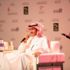 خالد عبد الرحمن يحلِّق بالشعر والموسيقى على مسرح "معرض الشارقة للكتاب"