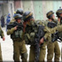 الاحتلال يعتقل 3 فلسطينيين ويداهم منازل بالخليل
