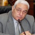 عميد طب بنات الأزهر تهدى شهادة الجودة لرئيس الجامعة