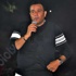 محمد فؤاد يبكي ثم يسجد على أمام الجمهور