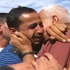 العربية: الأسرى الفلسطينيون يوقعون على اتفاق وقف الإضراب بعد تلبية مطالبهم العربية: الأسرى الفلسطينيون يوقعون على اتفاق وقف الإضراب بعد تلبية مطالبهم