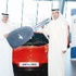 خالد محمد يتسلّم من «الوطني» الـ «McLaren MP4-12C»